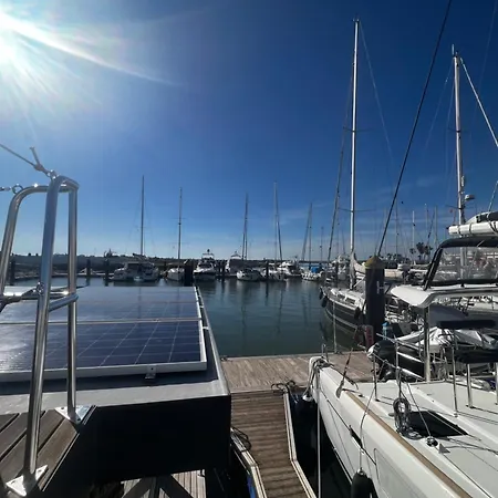 Casas Flotantes - Boatvillage