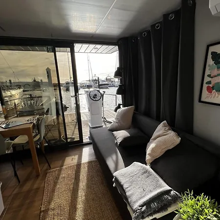 Casas Flotantes - Boatvillage *