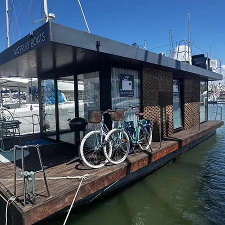 Botel Casas Flotantes - Boatvillage Ayamonte